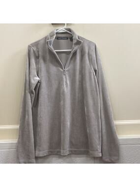 Sno skins women’s size Large velvet zip front jacket
